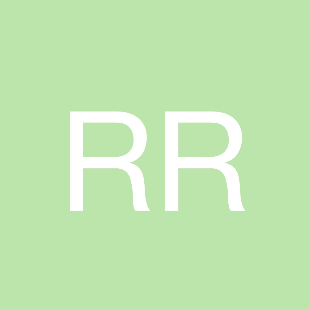 Meet your Posher, Riah